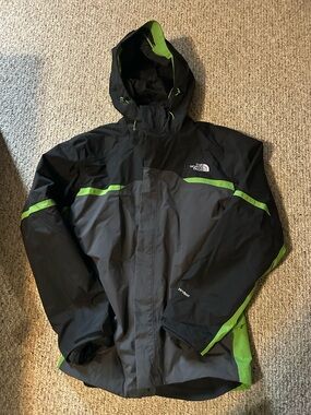 The North Face Men’s Black & Green Ski Shell Jacket